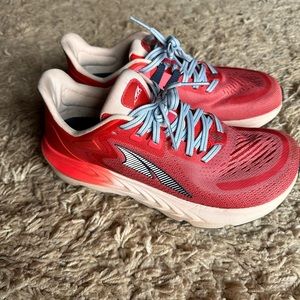 Altra running shoe, like new !